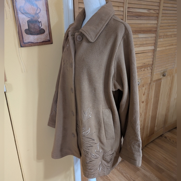 SUSAN GRAVER Women's Tan Embroidered Fleece Coat 2X - Picture 5 of 9